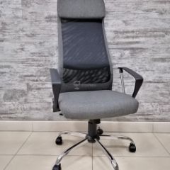Кресло Barneo K-116 для персонала (серая ткань, черная сетка) в Карталах - kartaly.mebel24.online | фото